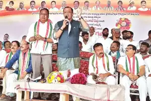 Minister Komatireddy pledges Rs 250 crore for rural development