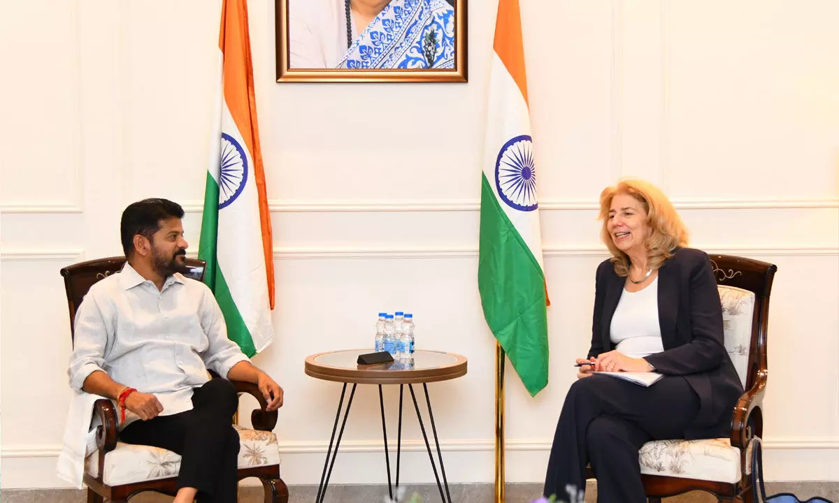 Revanth alleges KTR fled to Delhi to evade ACB investigation