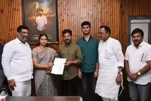 Saritha Tirupatiah Sends Diwali Wishes to CM Revanth Reddy, Calls for Gadwal’s Progress