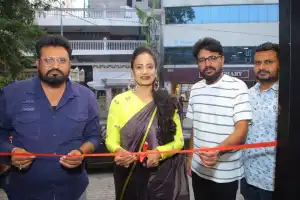 Sushila Bokadia Inaugurates D Sons Patola Art Exhibition at Banjara Hills
