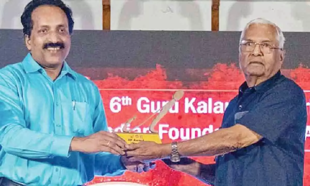 Veteran Journalist and Former THI Editor P N V Nair Honoured