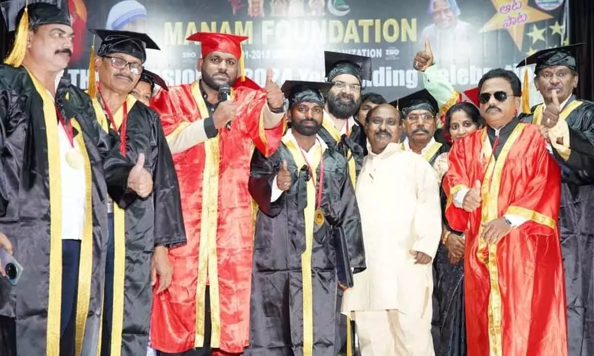 Bangaru Nageshwar Reddy Awarded Doctorate for Outstanding Social Service