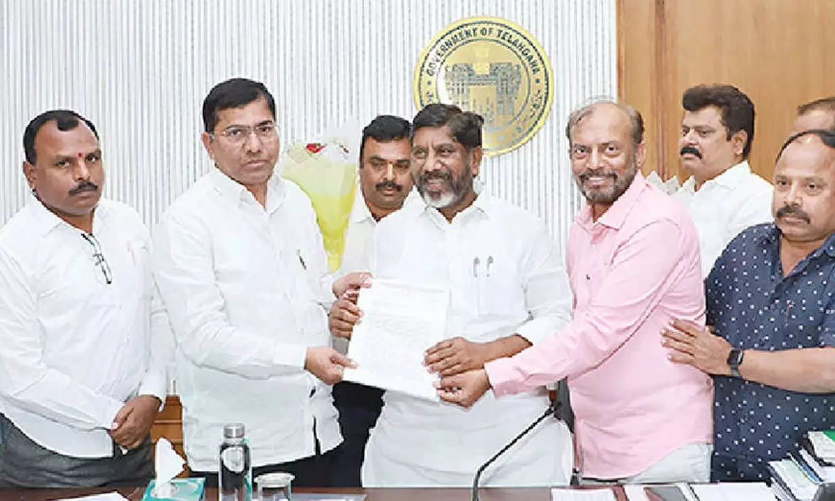 Bhatti promises to resolve pending fee reimbursement bills