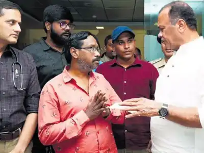Cinematography Minister Komatireddy Venkat Reddy meets Sri Tej