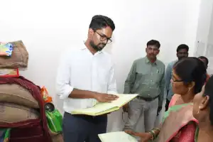 District Collector Adarsh Surabhi directs supervisors to eat before serving mid-day meals in government schools