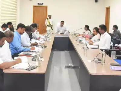 District Collector Calls for Quick Completion of Pending Construction Projects