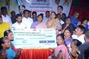 Government focuses on empowering women, says Minister Seethakka