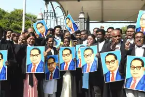 Hyderabad: HC lawyers protest, demand Amit Shah’s removal