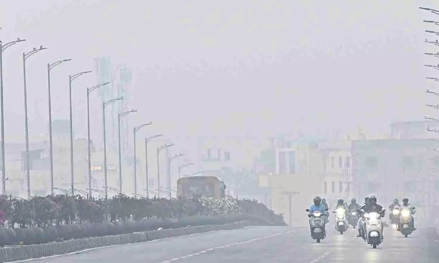 Hyderabad Weather: Light Rain and Cloudy Skies Continue