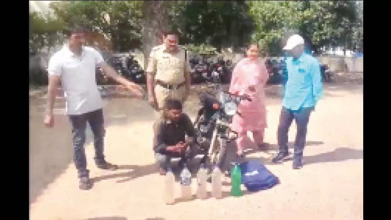 Illicit liquor seized in Wanaparthy, one person arrested