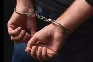 Man Arrested for Assaulting Teen Girl