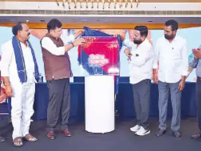 Minister Sridhar Babu launches new dairy brand logo
