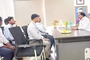MLA urges smooth travel experience for bus passengers