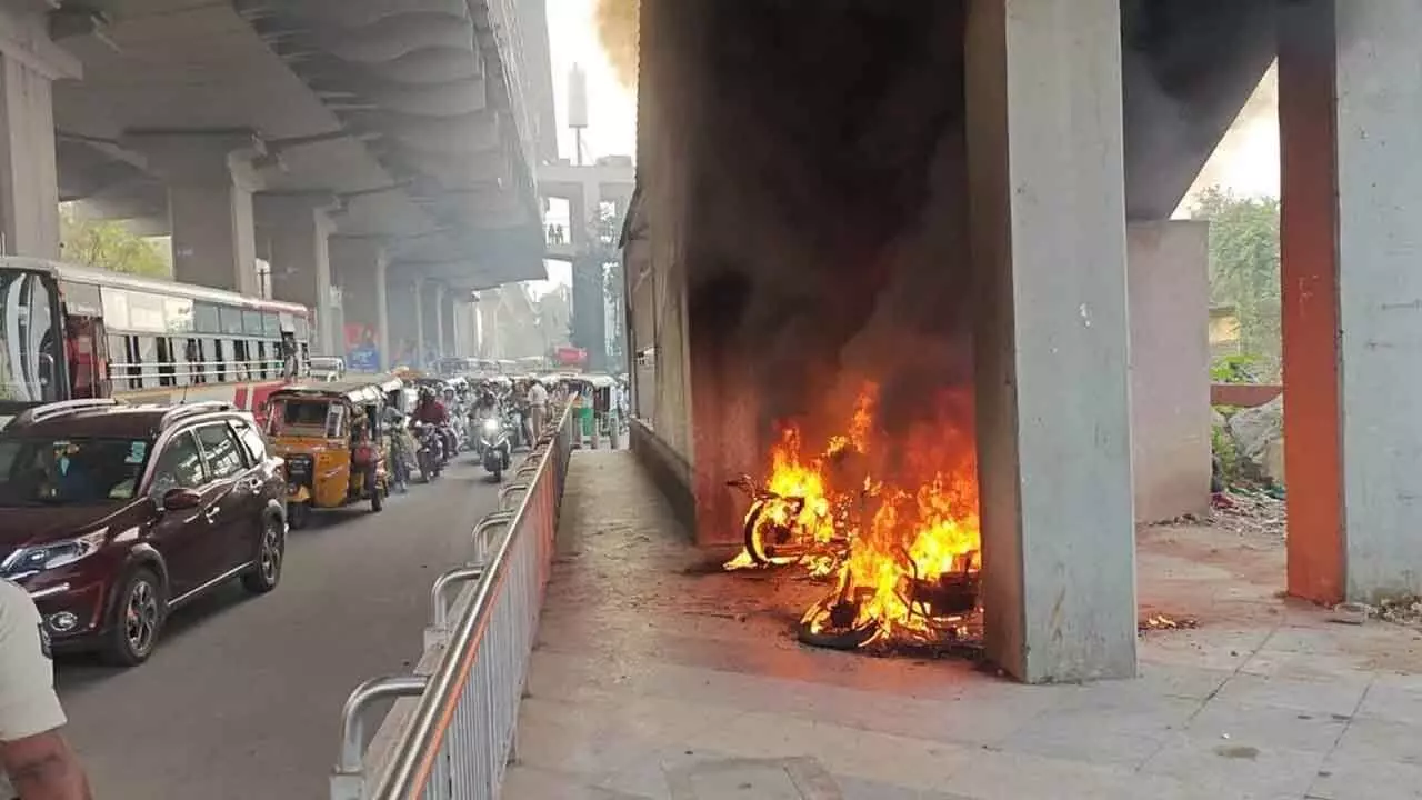Police Arrest Zakir in Bike Arson Case Near Malakpet Metro Station