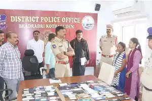 Police recover 220 missing phones