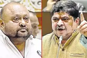 Ponnam and Gangula Kamalakar clash in heated exchange