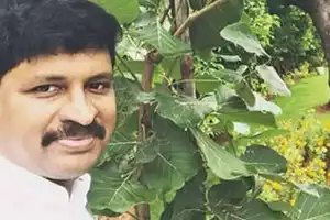 Santosh Kumar receives an award