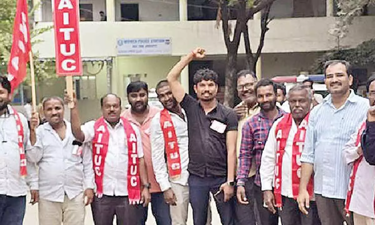 Taxi drivers intensify demands for government to fulfill election promises