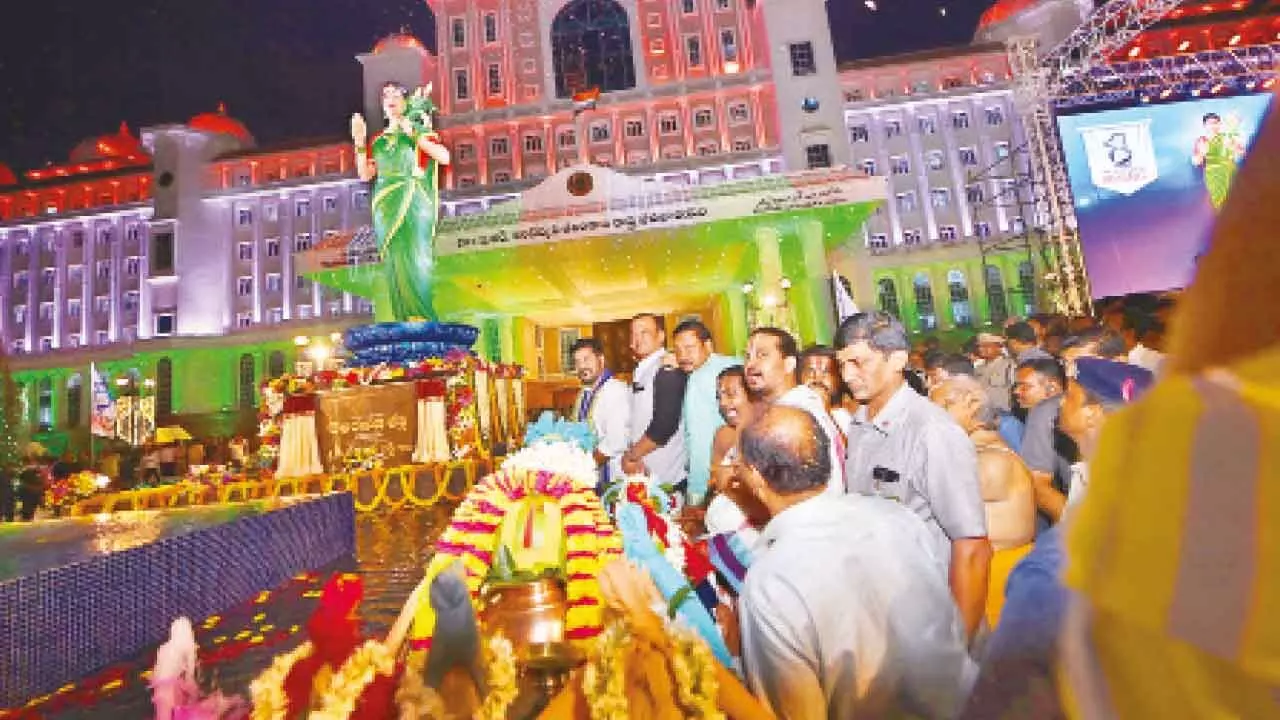 Telangana Thalli sparks political debate