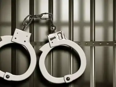 Two arrested for scamming with fake job visas
