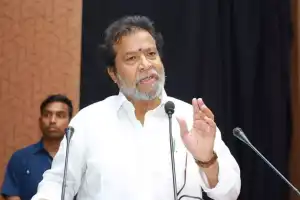 Damodar warns officials about medicine shortages in hospitals