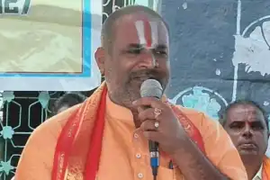 Devotees Lose Lives in Tirumala Stampede, Chakravarthy Acharyulu Offers Condolences