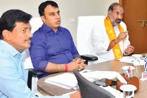 Government Whip examines development efforts at Vemulawada temple