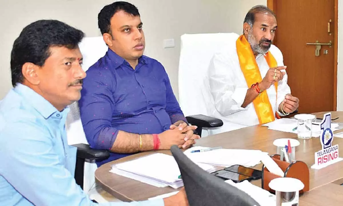 Government Whip examines development efforts at Vemulawada temple