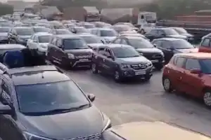 Hyderabad-Vijayawada Highway Faces Heavy Traffic Before Sankranti