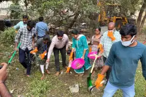 JNTUH Vice-Chancellor kicks off Clean Campus Drive program