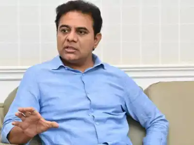 KTR calls on BRS members to step up efforts against Congress rule