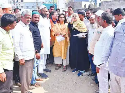 Mayor reviews sanitation in Balanagar