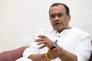 Minister Komatireddy Venkat Reddy Talks About Expanding NH 65