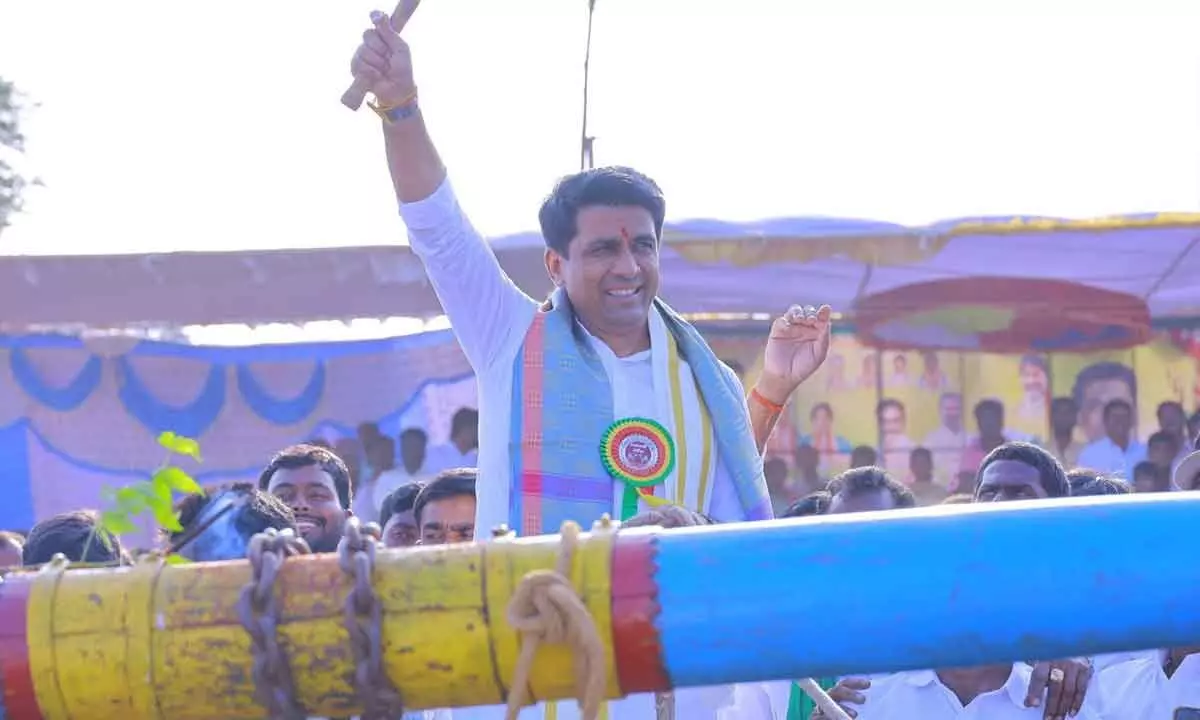 MLA Kuchukulla Rajesh Reddy Joins Bandalaguda Competitions