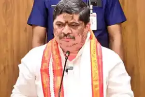 Ponnam urges Congress to aim for success in local body elections