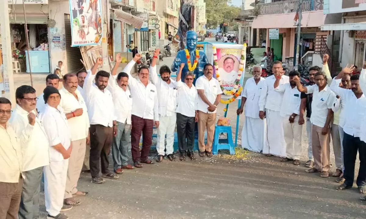 Public Associations Celebrate Manda Jagannatham’s Key Role in Telangana Movement