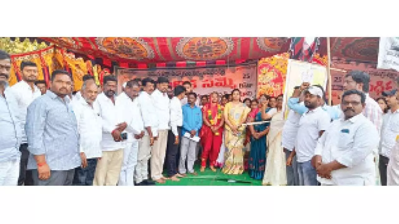 Samagra Shiksha staff protest continues