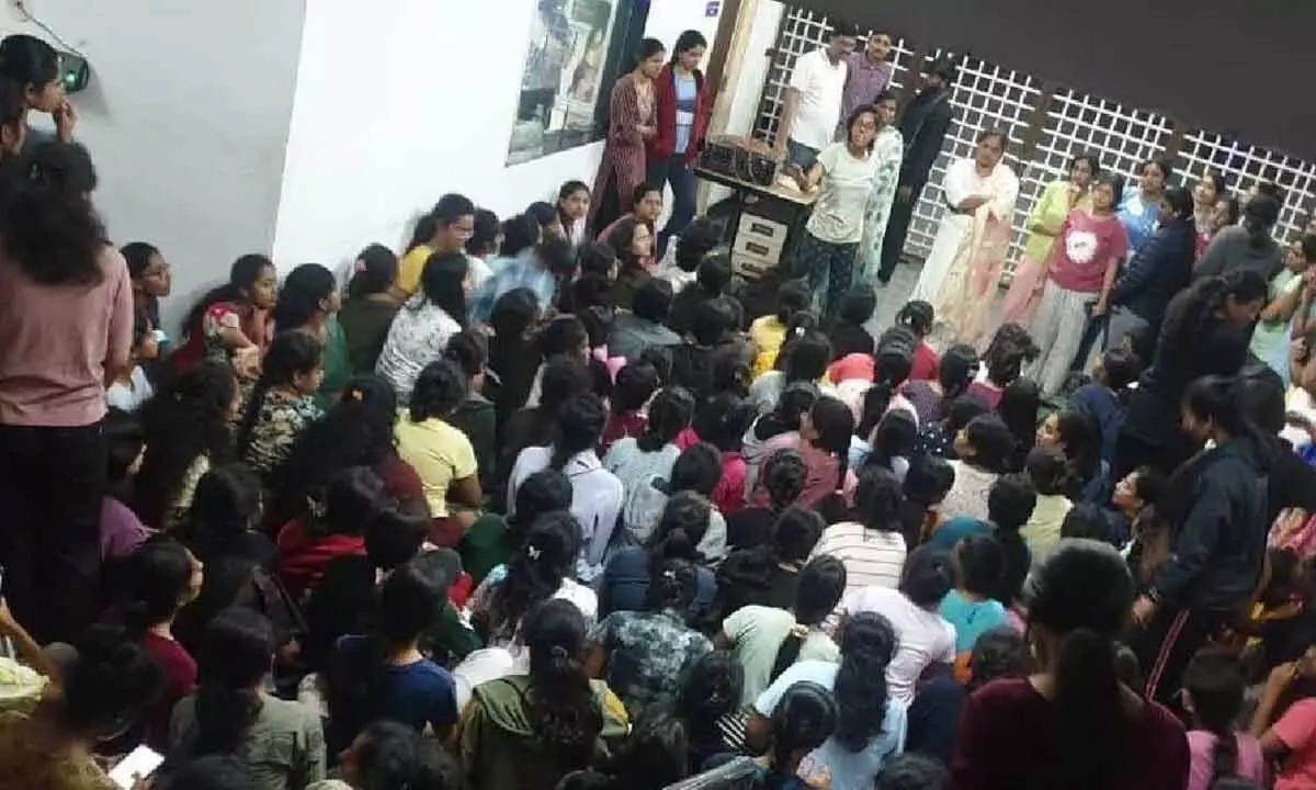 Student unions protest over CMR issue