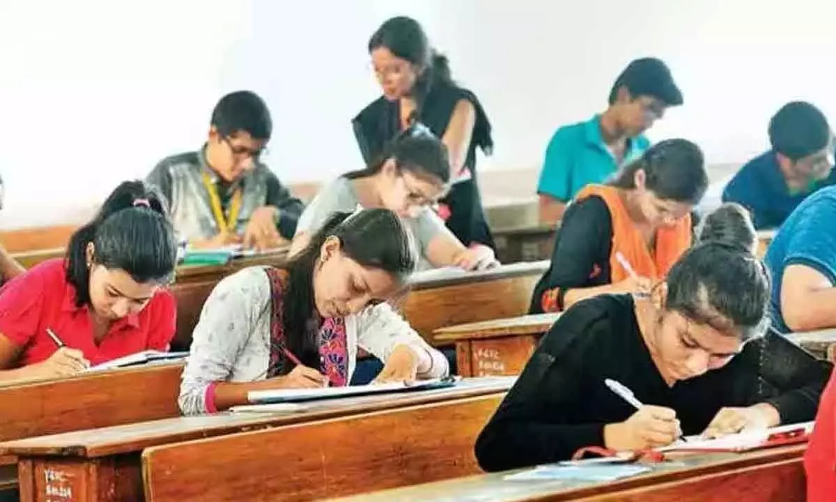 TET Exams Start in Telangana