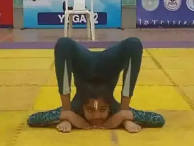 UoH student secures gold in CM Cup Yoga championship