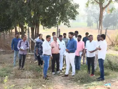 Wanaparthy collector assesses welfare schemes survey