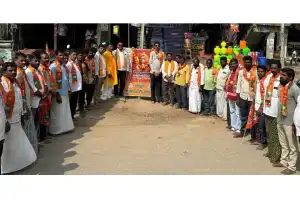 Youngsters in Sindhanoor Village Follow Swami Vivekananda’s Teachings Through Community Service
