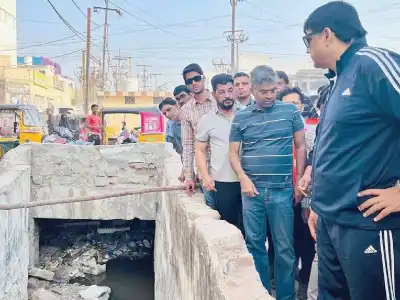 Baldia chief and MLA Meraj visit Old City for inspection
