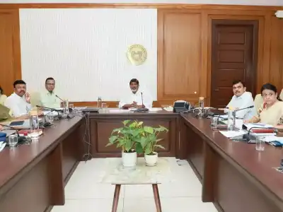 Bhatti advocates timely payment of rent and diet charges for hostels
