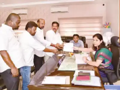 Close aide of Patancheru MLA files nomination for Graduates MLC poll