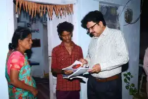 Collector inspires students to wake up and study