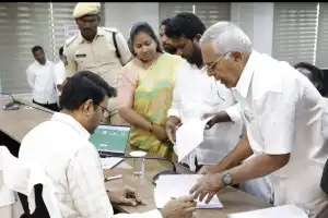 Collector Urges Officials to Quickly Resolve Prajavani Applications