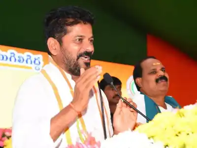 Congress and BRS Clash: CM Revanth Says KCR is Out of Circulation Like Rs 1000 Note