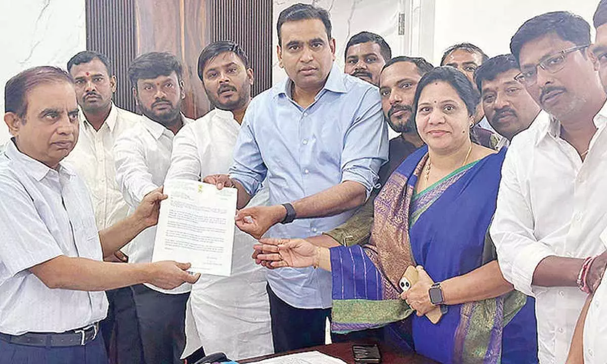 Congress demands action against Bandi Sanjay over MLC polls