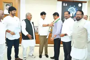 Former DSP Gangadhar joins Congress party